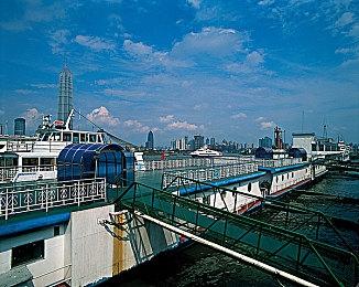 弹幕射击动作类肉鸽游戏《失落舰队》现已正式推出 获得好评